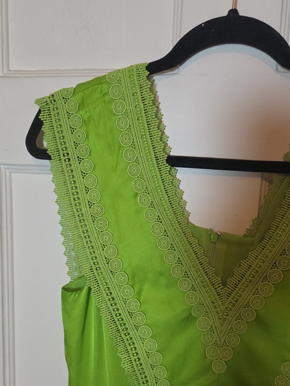 DIANE VON FURSTENBERG Margot Pleated Satin Maxi Dress In Chartreuse Size 6 - Picture 8 of 16